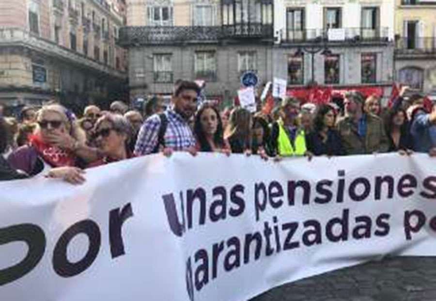 Manifestación en Madrid en defensa del sistema público de pensiones